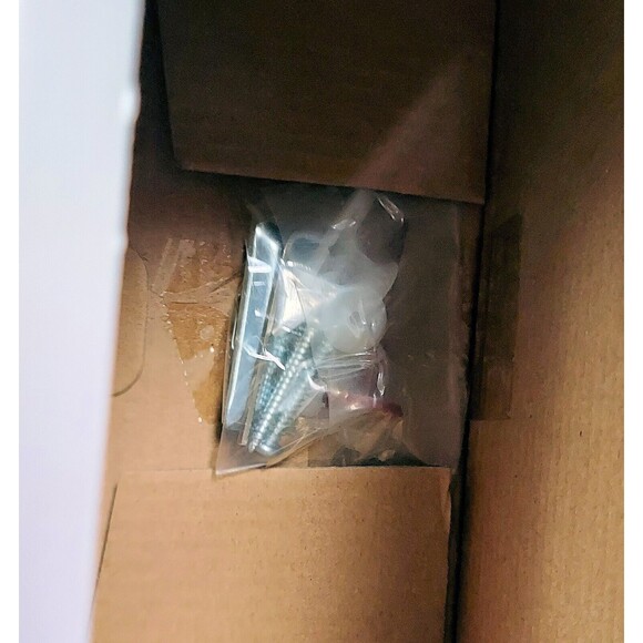 Pfister Visalia Towel Ring in Polished Chrome wall mount BRB-VSL0C - Picture 3 of 3